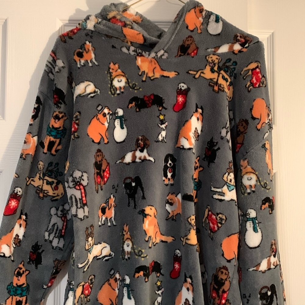 Vera Bradley dog fuzzy sweatshirt